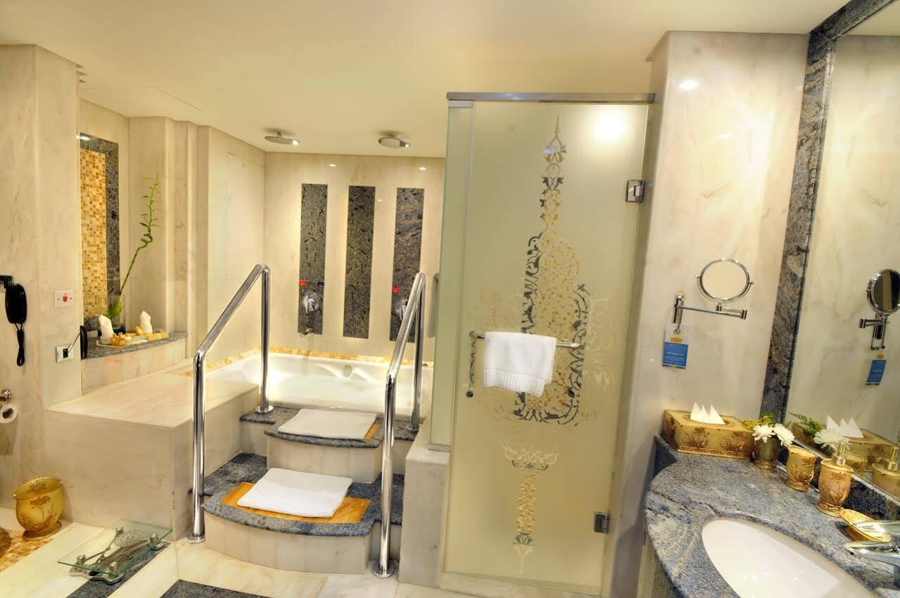 Ruve Al Madinah Hotel Medina Ngoại thất bức ảnh